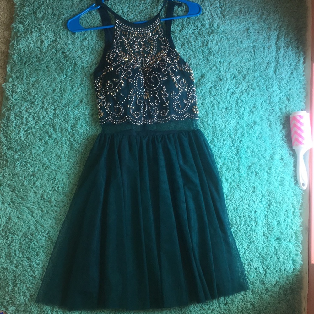 EMERALD HOCO DRESS!💗